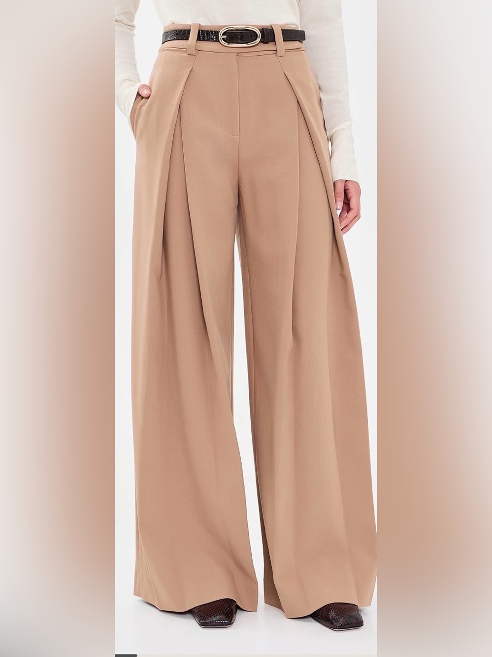 Favorite Daughter The Pleats for Days Pant in Mocha—- never worn